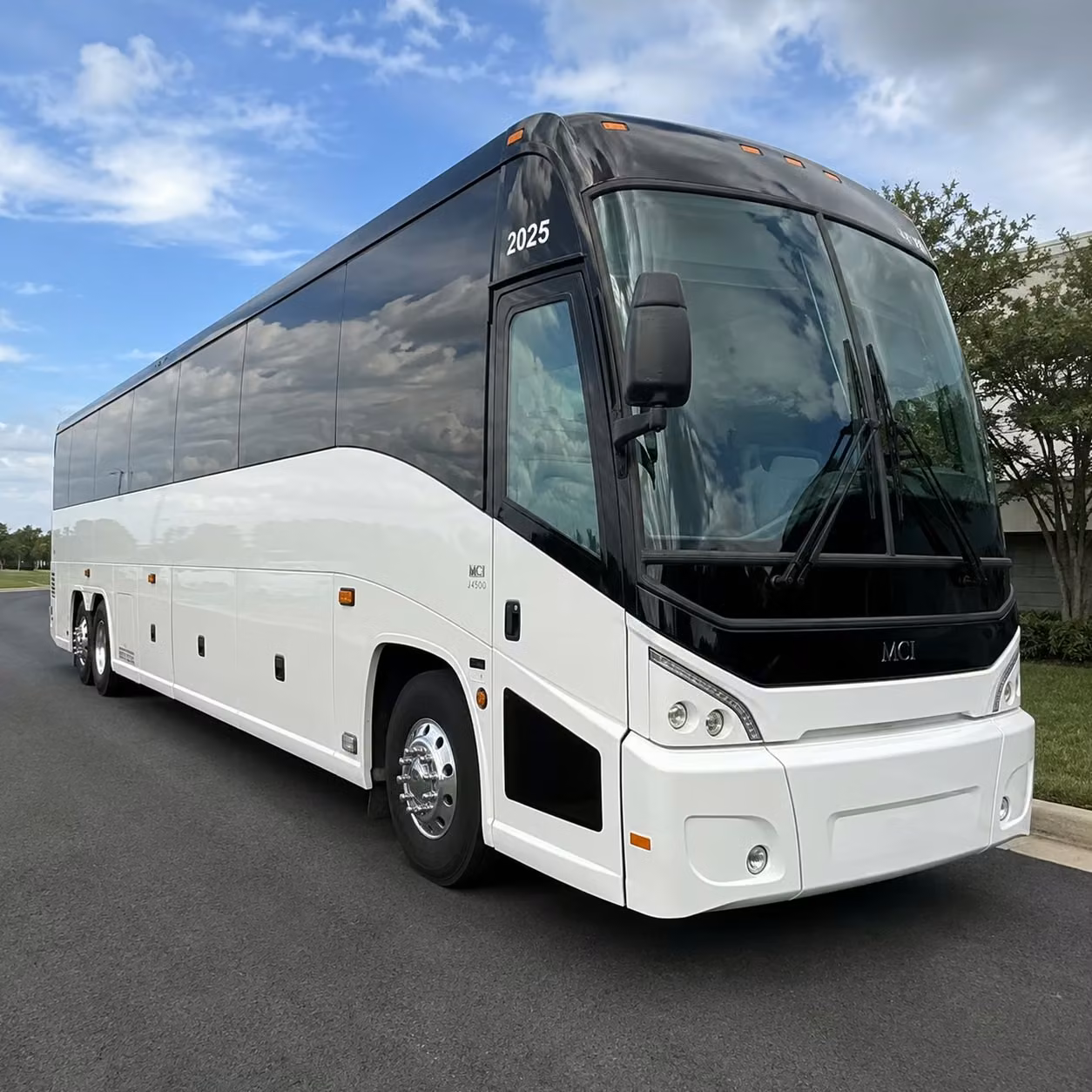 berglund center concert bus rentals the roanoke valley s premier venue