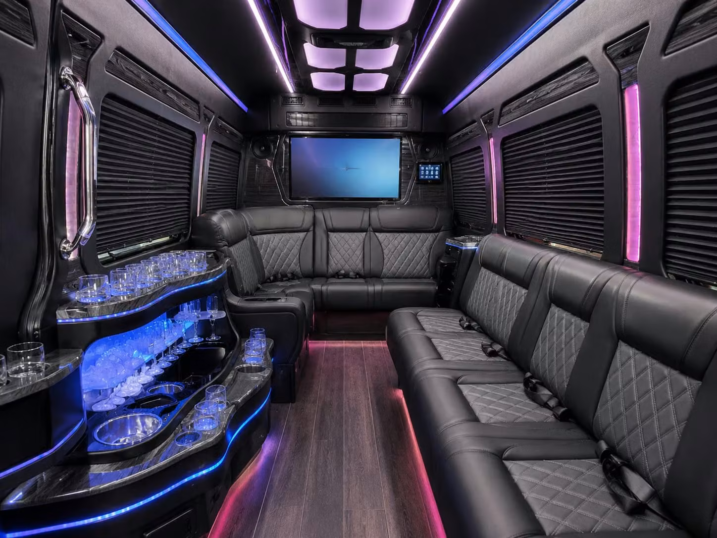 school field trip and sports team bus rentals in roanoke