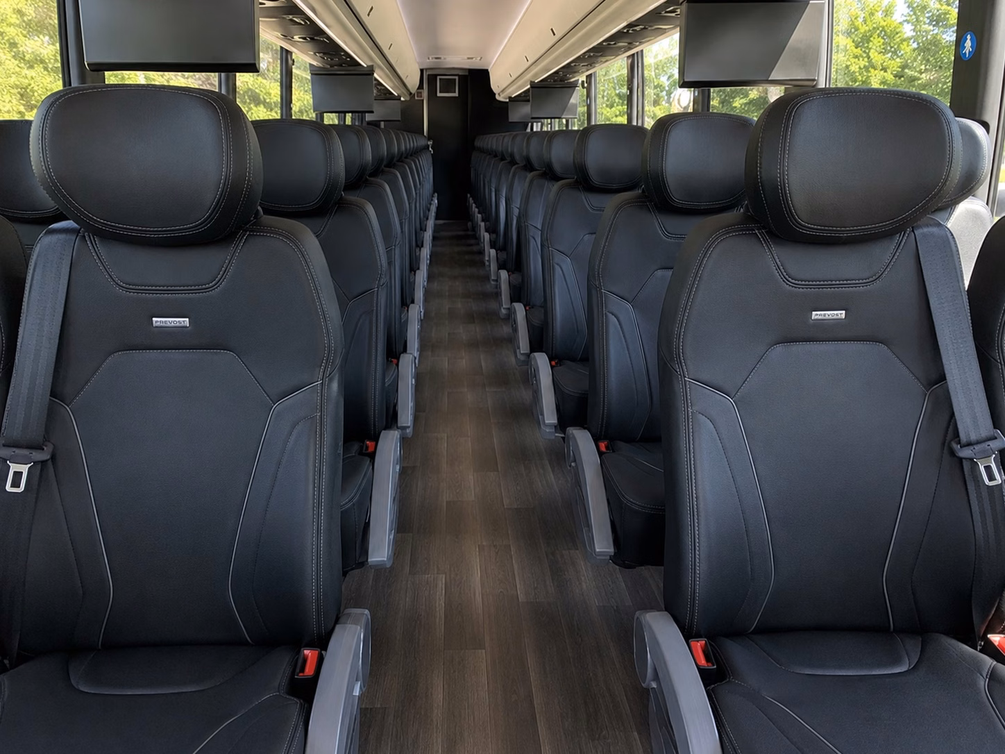 shuttle your wedding guests between downtown roanoke hotels and your ceremony venue